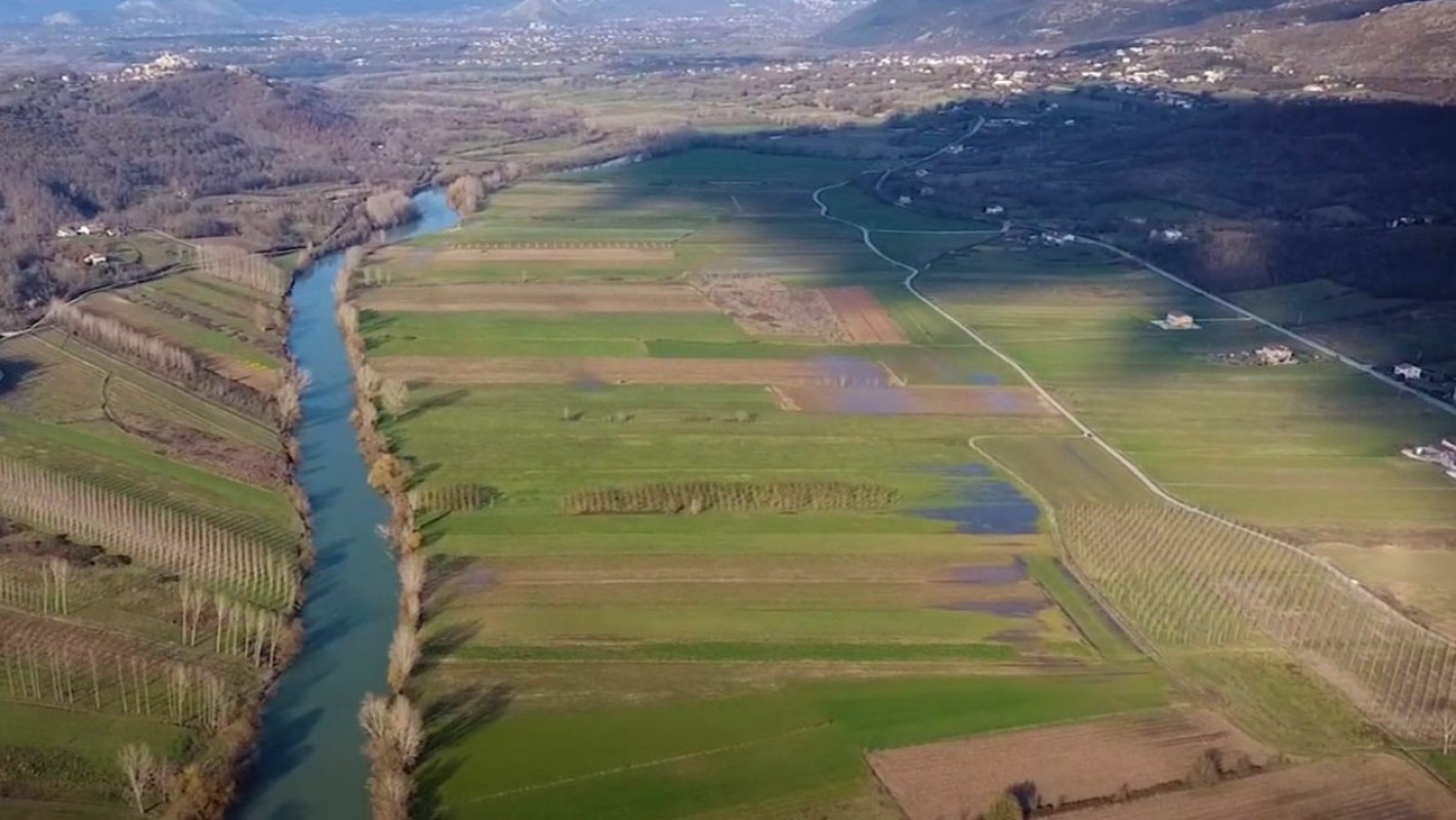 Fiume Garigliano e la bellezza dei paesaggi che lo circondano